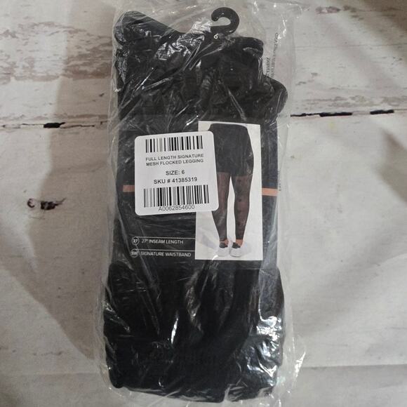 NWT Torrid Full Length Signature Mesh Flocked Black Leggings Plus Size: 6X (30) - Picture 3 of 3